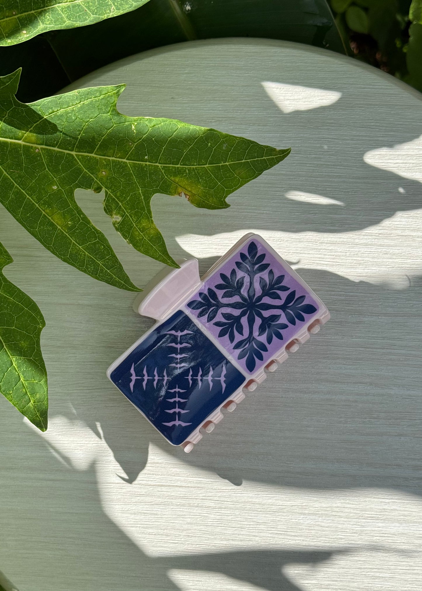 Medium 2-TILE Claw Clip - Blush 'IWA KUIKI