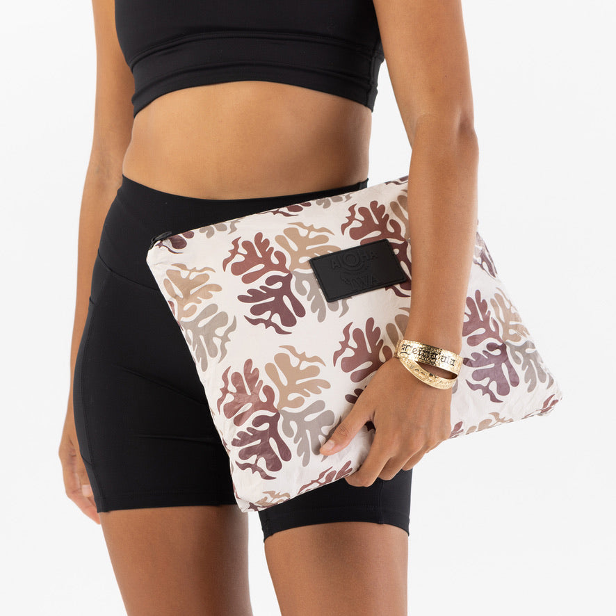 Aloha Collection Collab MAX POUCH - ʻIWA MATISSE