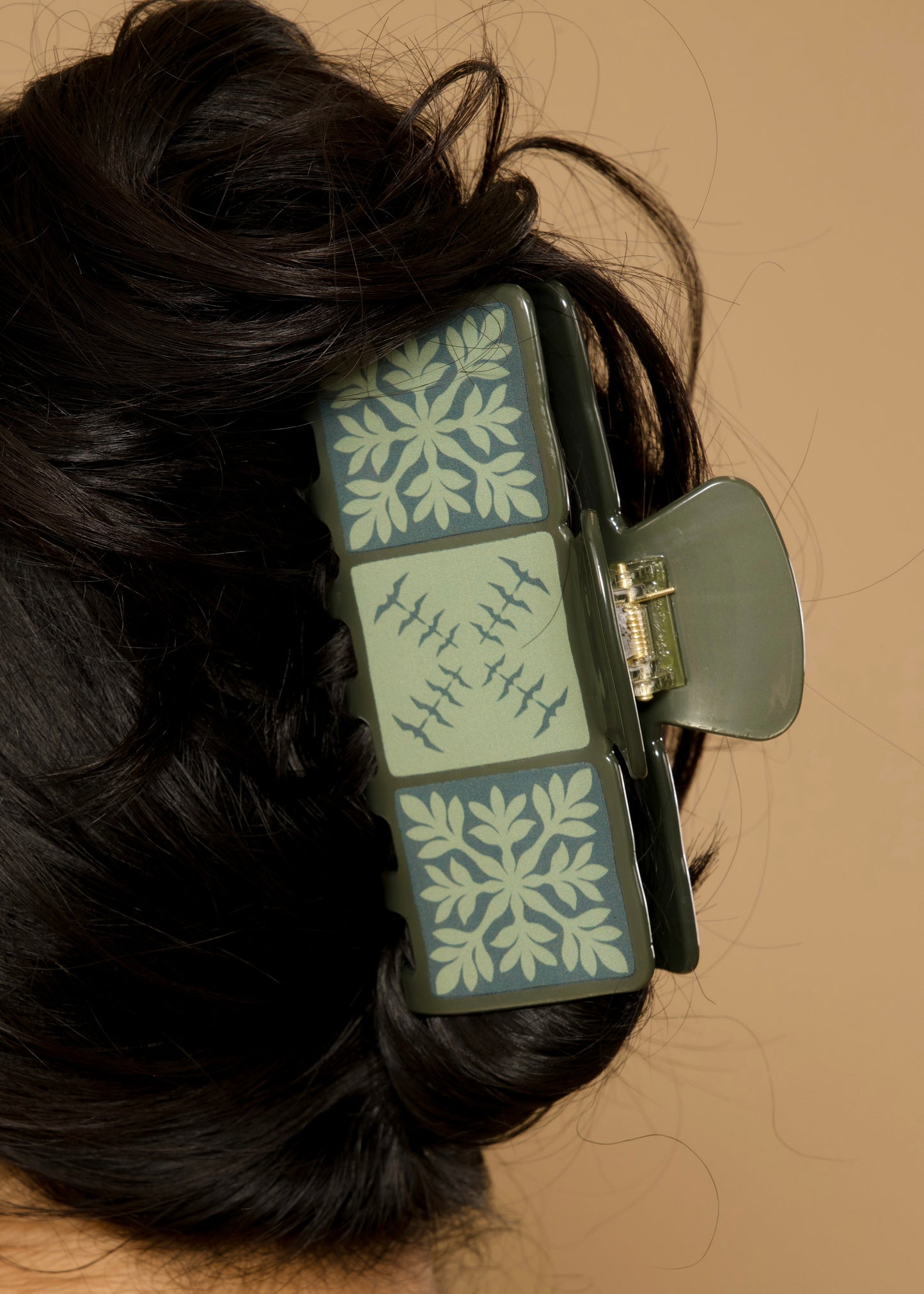 Large 3-TILE Claw Clip - GREEN 'IWA KUIKI