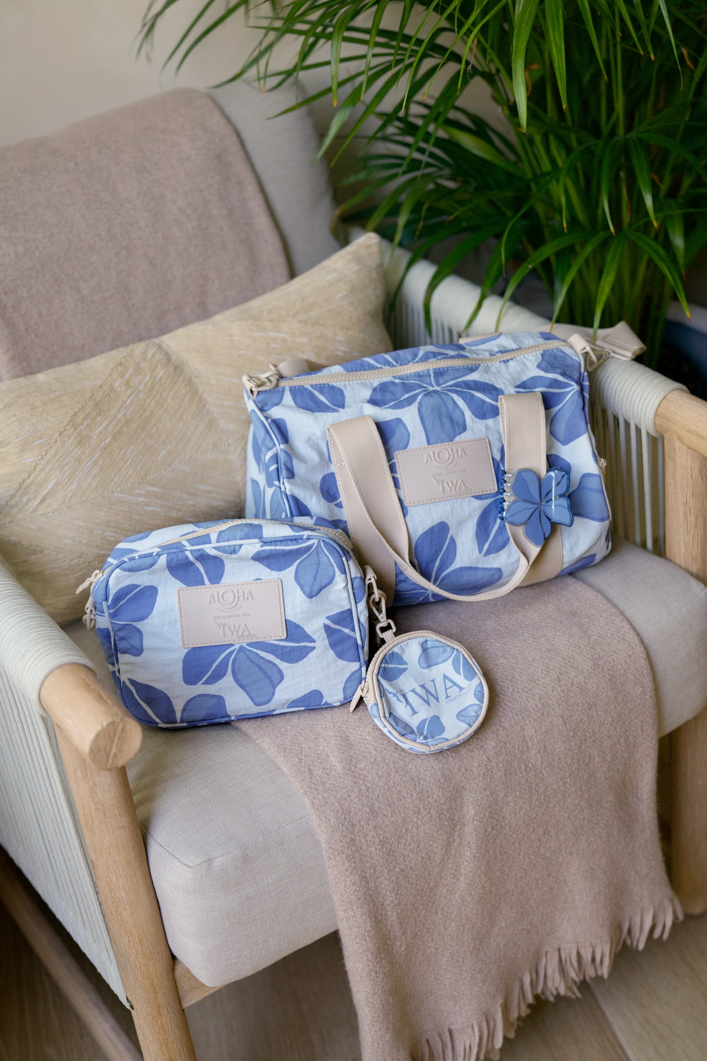 Aloha Collection STUBBY DUFFLE - MELIA MIST