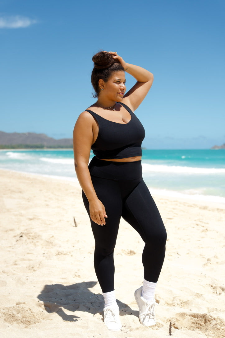 The LAHELA Crop Top - ʻIWA BLACK