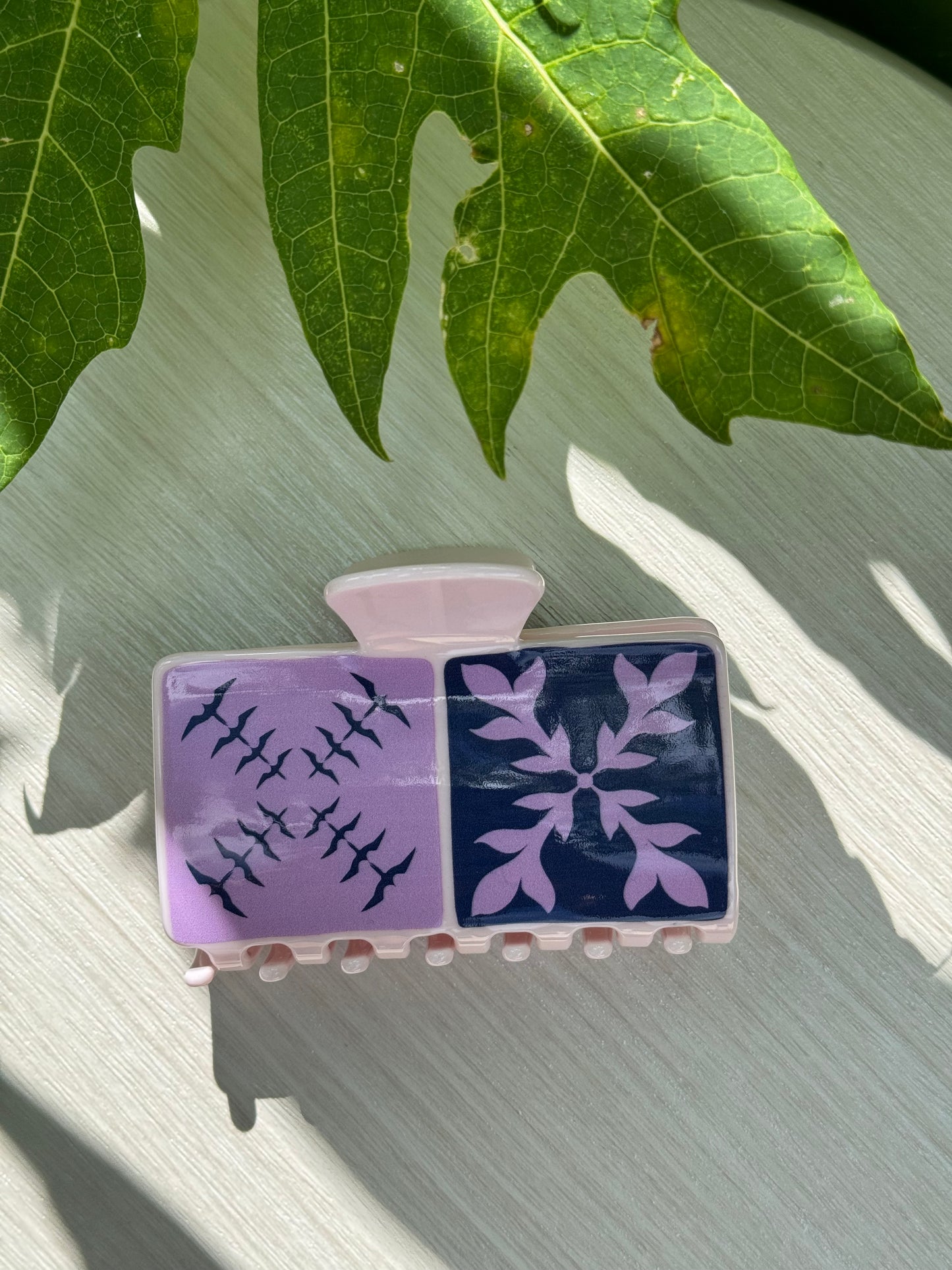 Medium 2-TILE Claw Clip - Blush 'IWA KUIKI