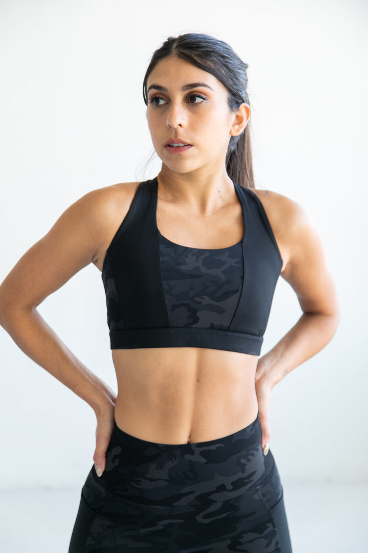 The ALETHEA Color-block Sports Bra - LAVA ROCK CAMO x IWA BLACK