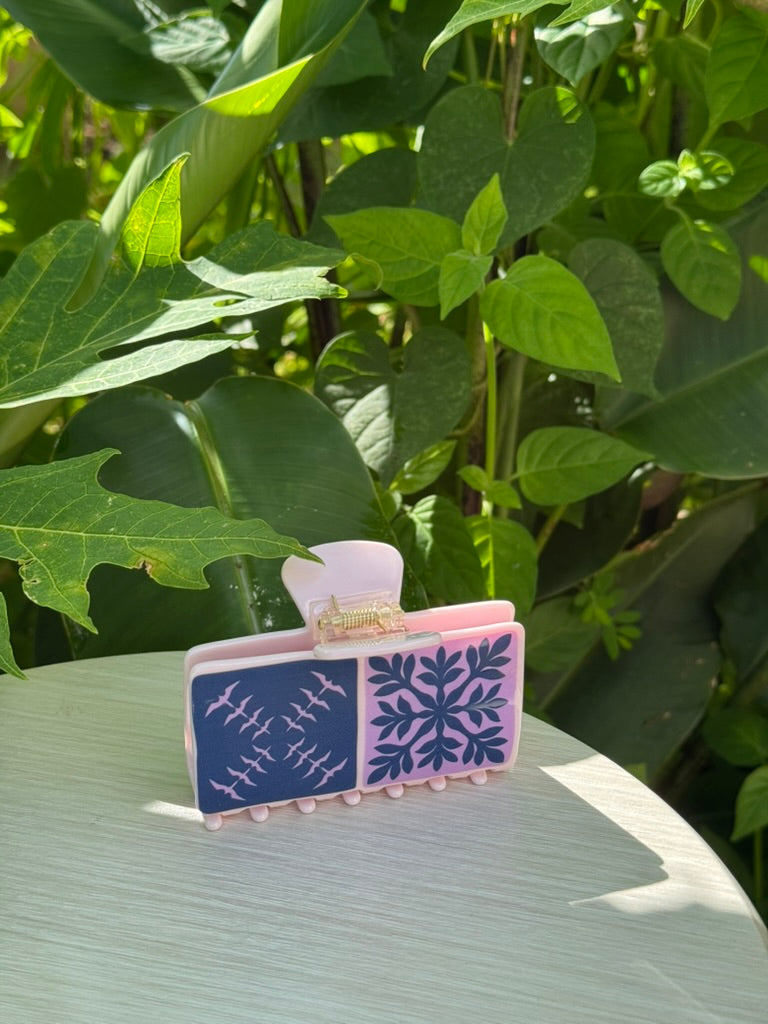 Medium 2-TILE Claw Clip - Blush 'IWA KUIKI