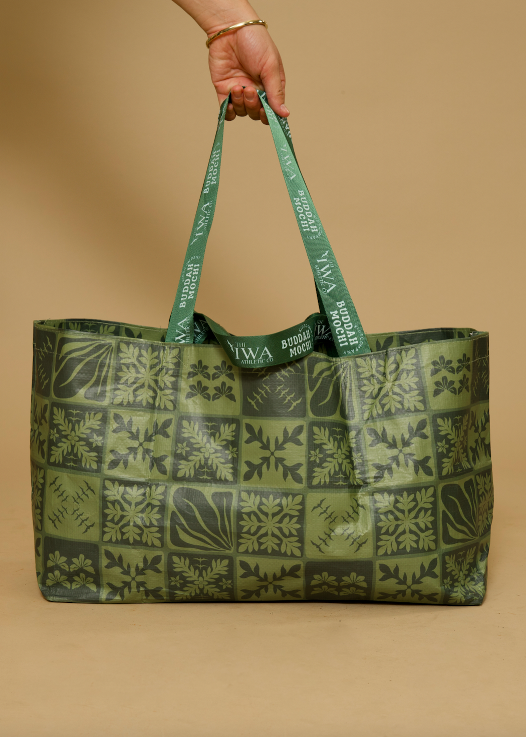Medium BEBBEH Bucha Bag - Green ʻIWA KUIKI